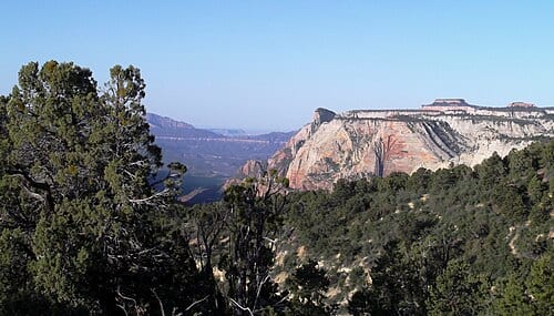 Headed out early from Zion Ponderosa resort to Observation Point, this was a much easier hike than coming up from the canyon floor. ut 018