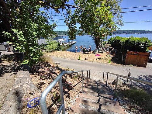 A small public beach in Seattle, Washington