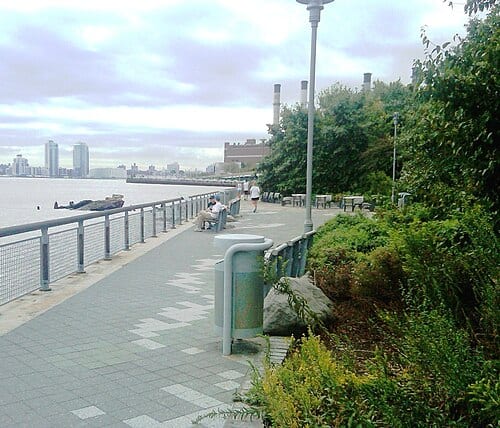 Looking south from Stuyvesant Cove Park